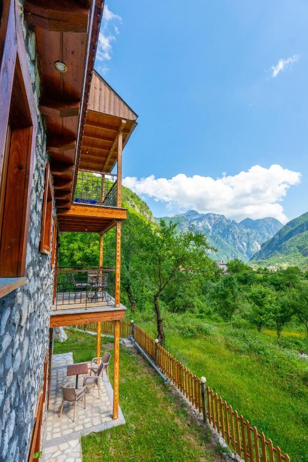 Gegest Hotel Theth Bagian luar foto