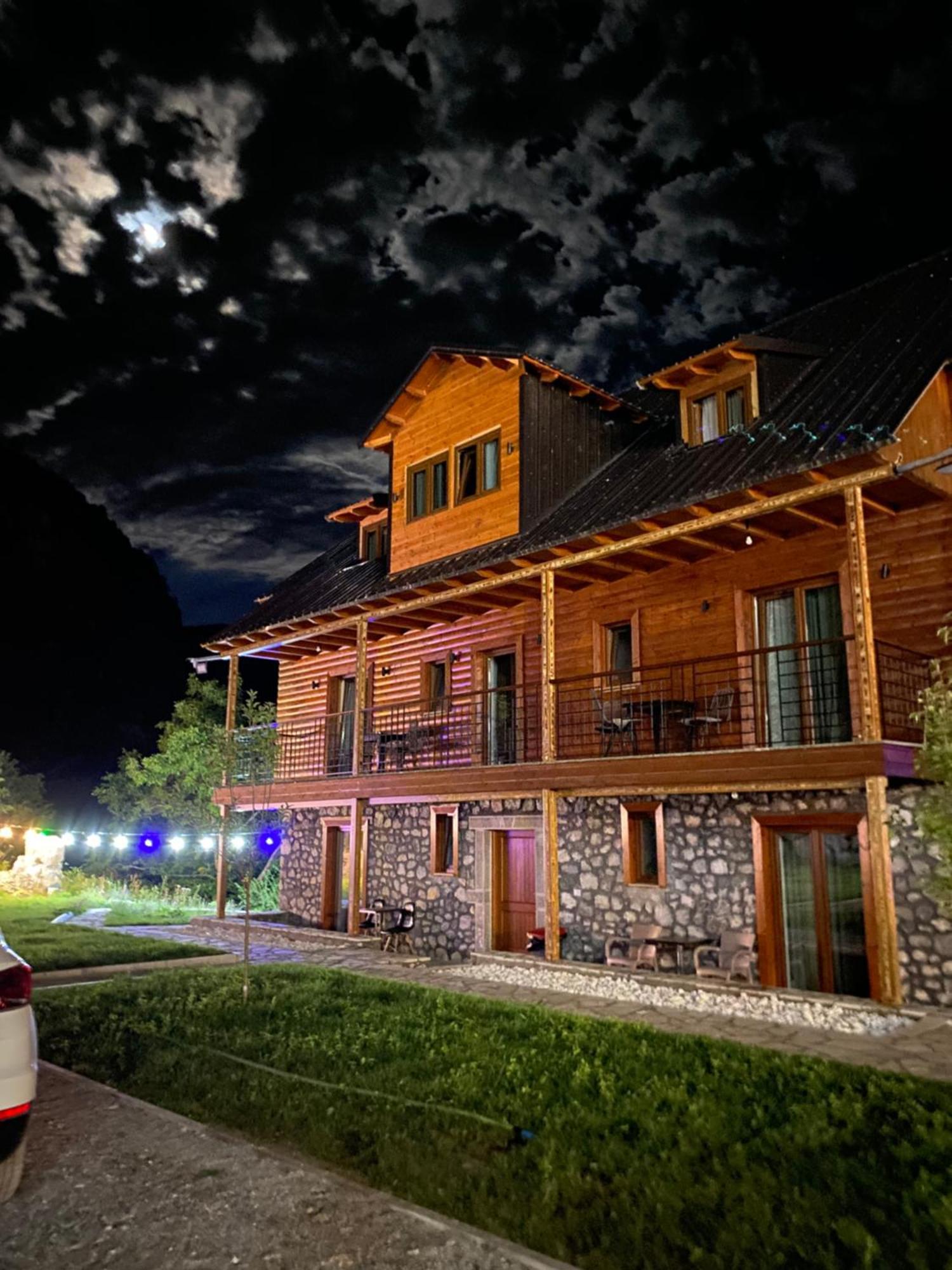 Gegest Hotel Theth Bagian luar foto