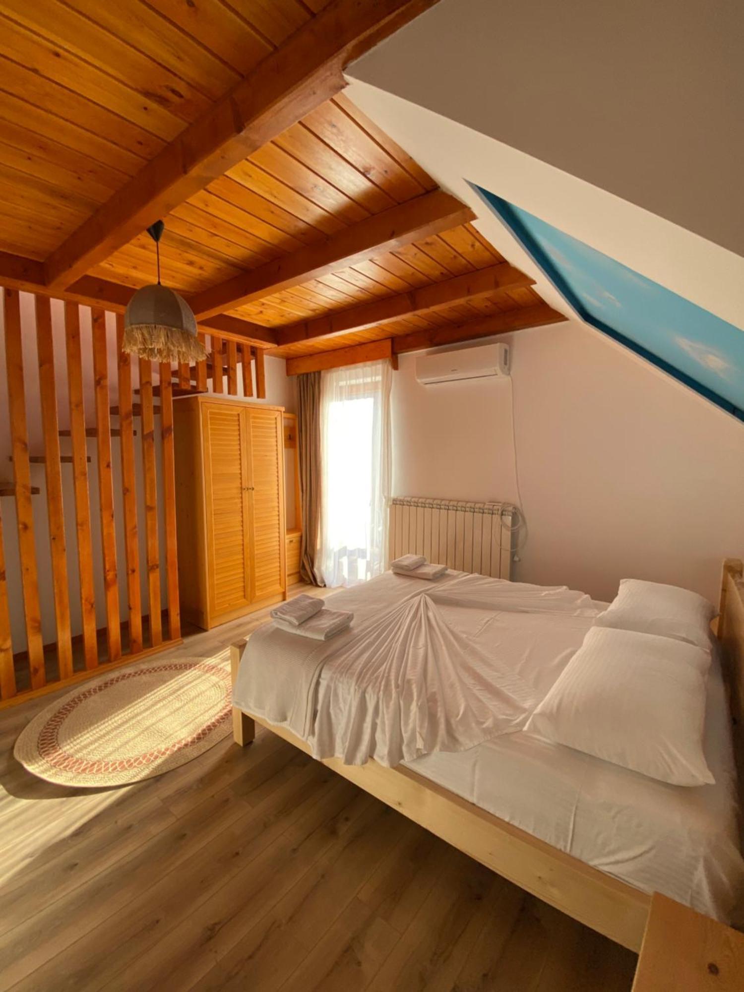 Gegest Hotel Theth Bagian luar foto