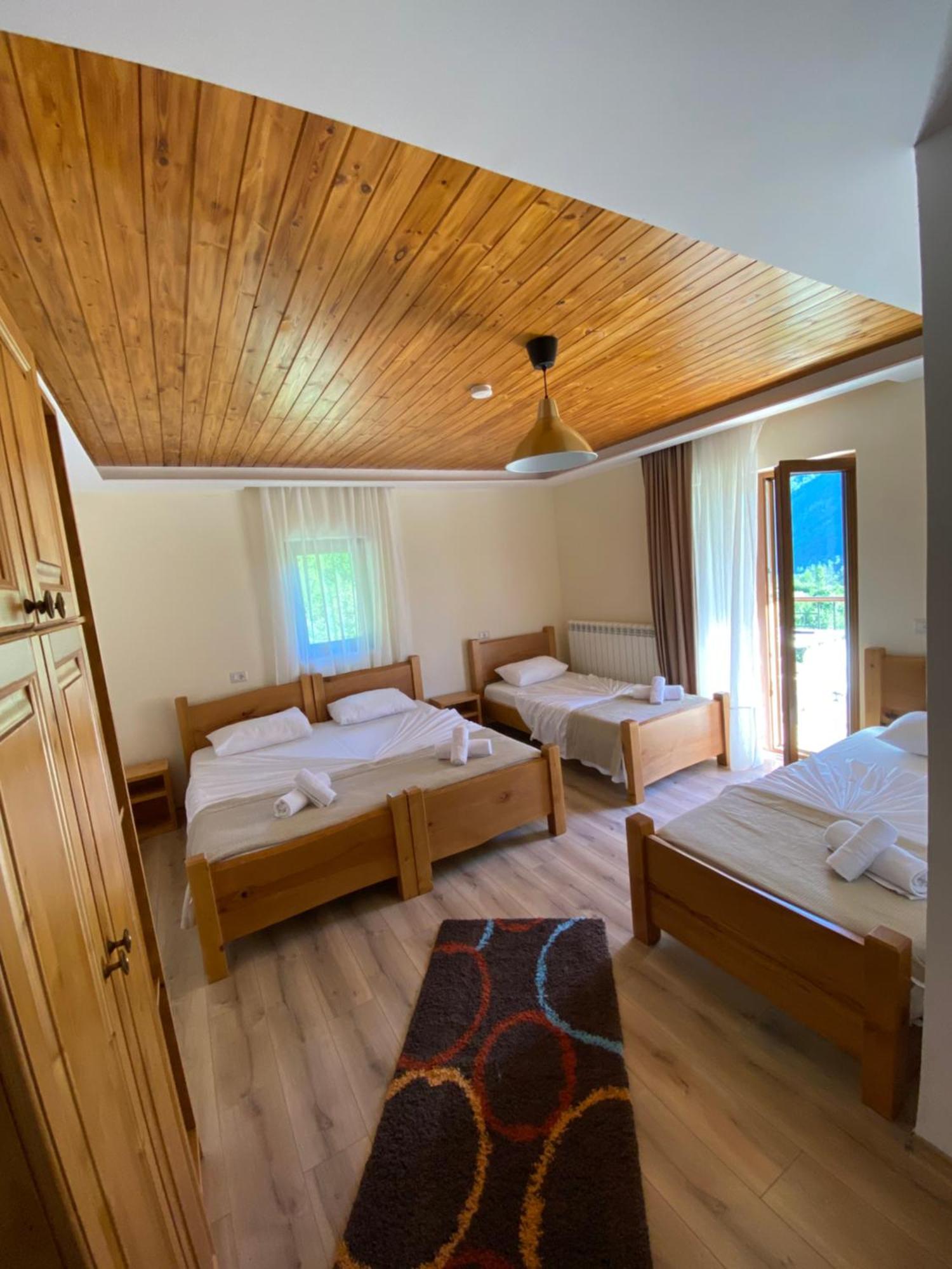 Gegest Hotel Theth Bagian luar foto