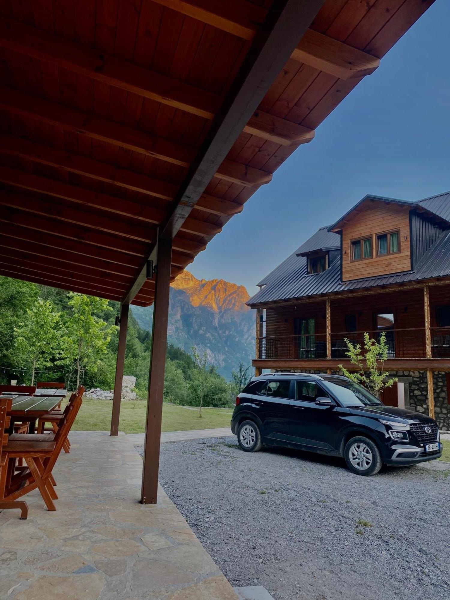 Gegest Hotel Theth Bagian luar foto